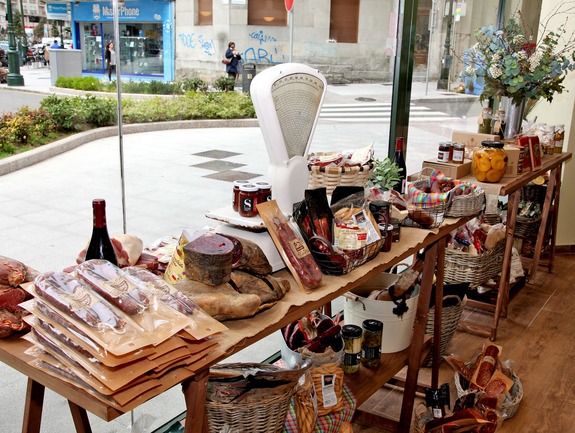 Mesa Embutido Coren Grill Rosal&iacute;a de Castro Vigo.jpg