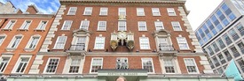 El Grupo Coren introduce su Jam&oacute;n Selecta de Casta&ntilde;as en la prestigiosa cadena londinense Fortnum & Mason, proveedor de la Casa Real brit&aacute;nica